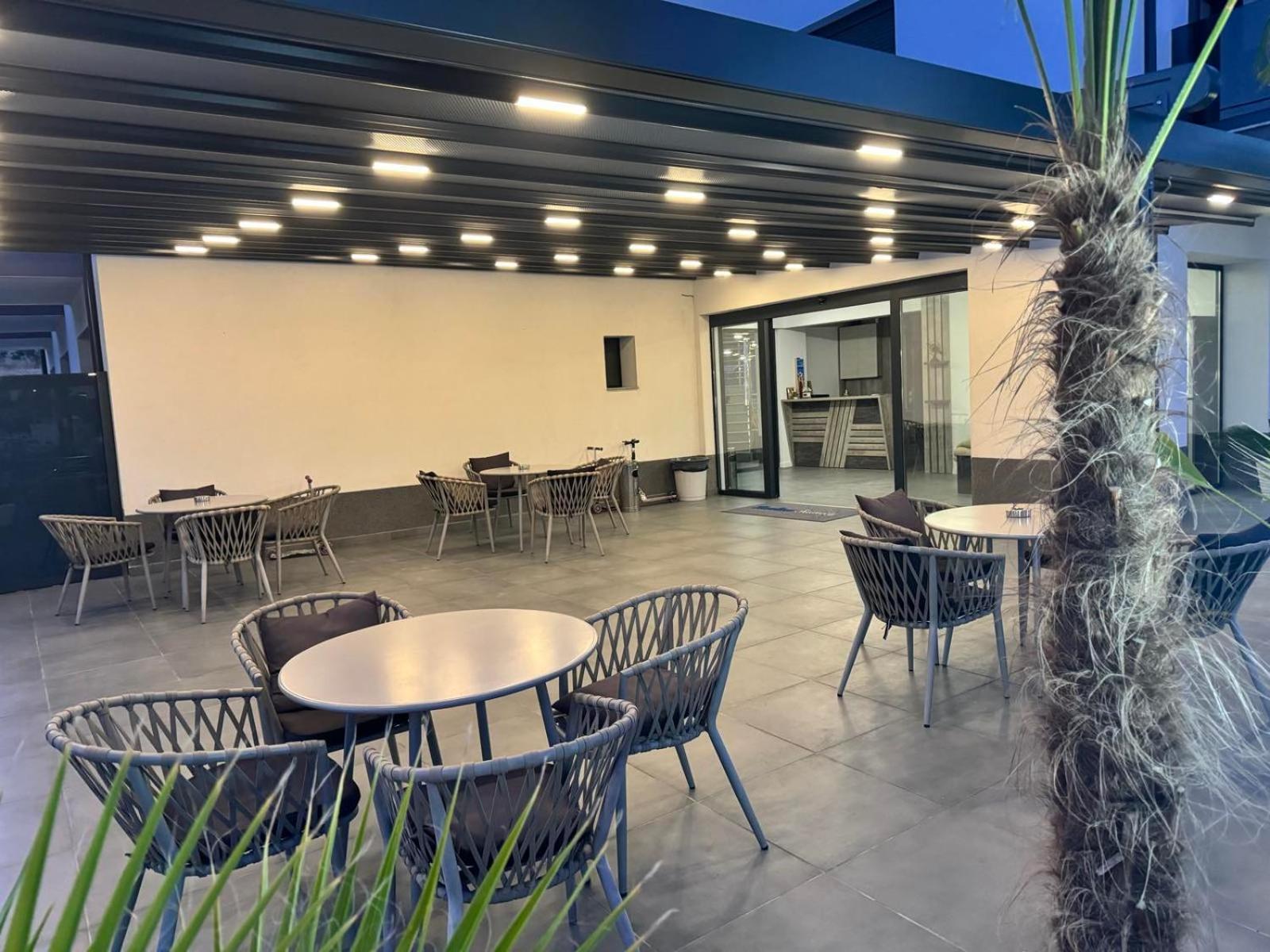 Radina Family Aparthotel Kallithea  Eksteriør bilde