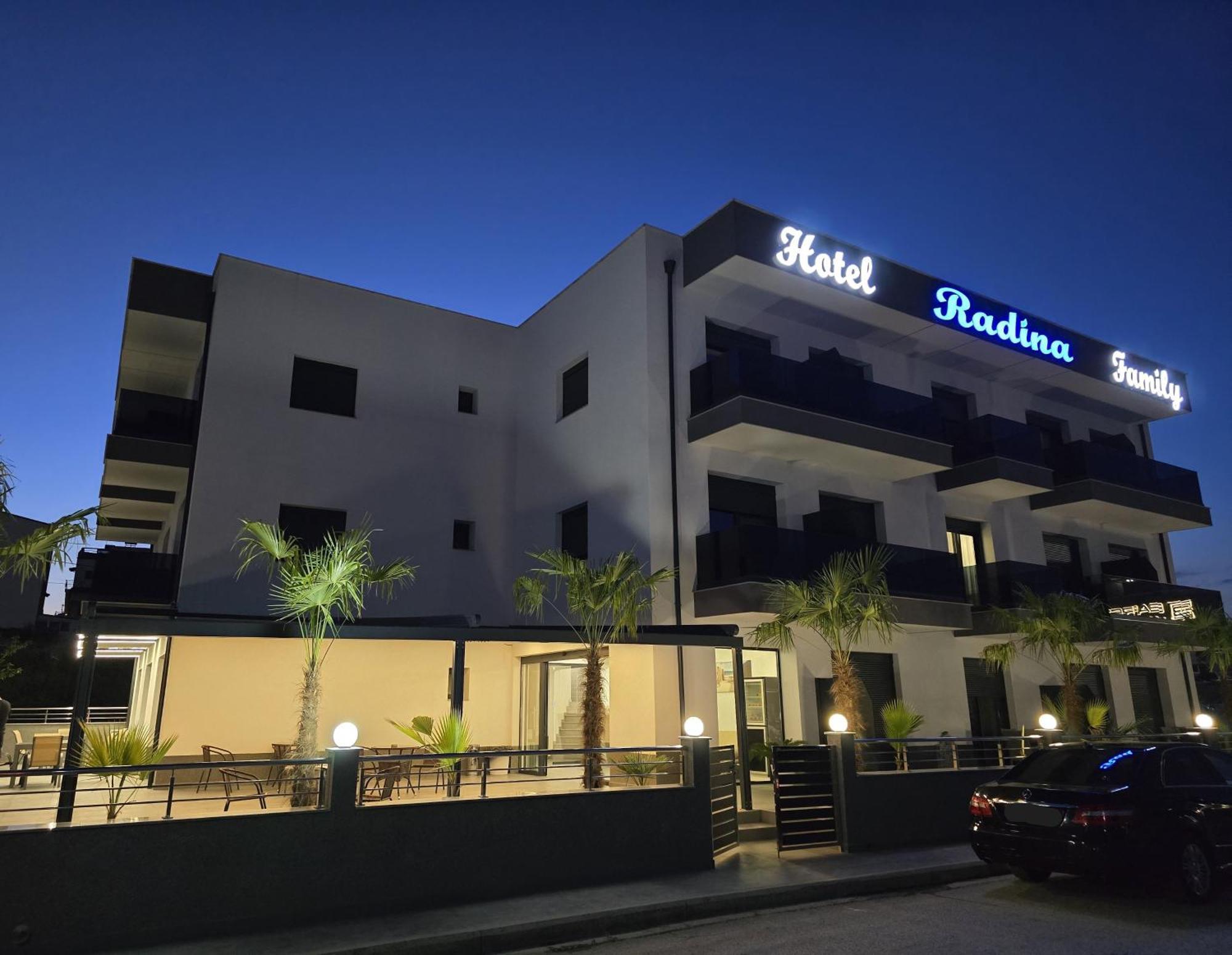 Radina Family Aparthotel Kallithea  Eksteriør bilde